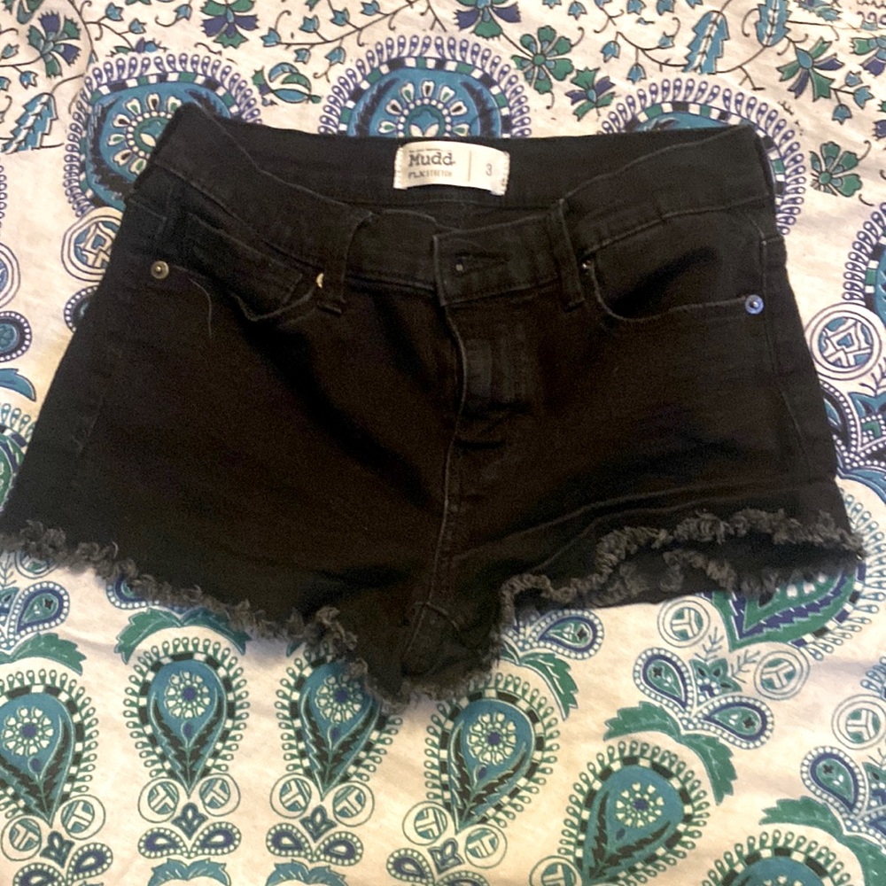Stretchy black jean shorts